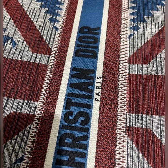 Dior Multicolor Embroidered Canvas Union Jack Flag Book Tote - Picture 4 of 12